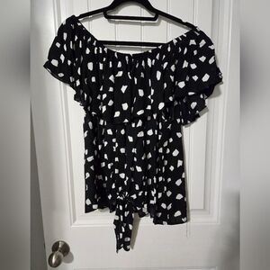 Women's off the shoulder tie-front blouse Miss Lili brand Size 2X